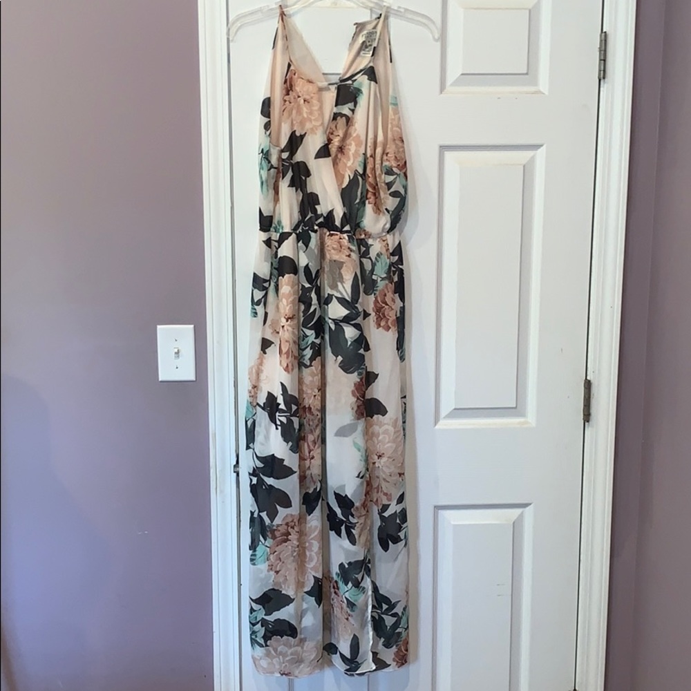 Beautiful summer dress!